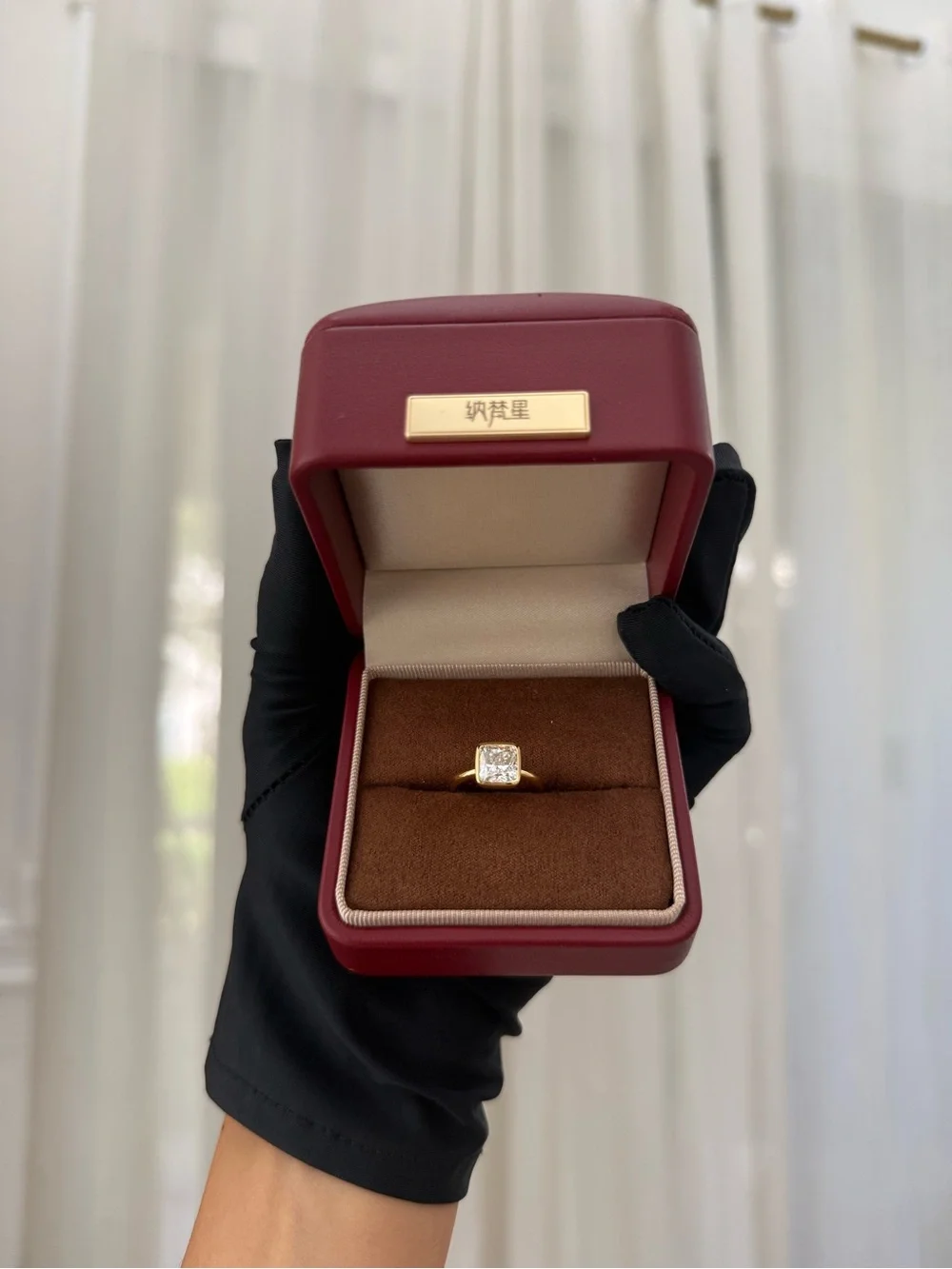 NIB 2.0 Ct Cushion Cut Engagement Lab Diamond Ring Lightbox 18K Gold Size 4.75